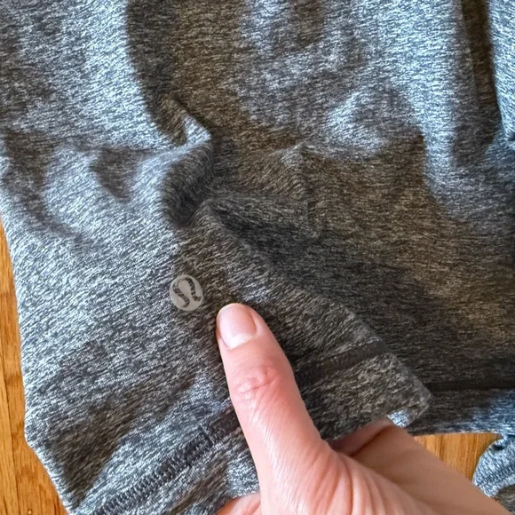 Lululemon Luon hoodie men’s medium- worn 2x - Picture 4 of 4